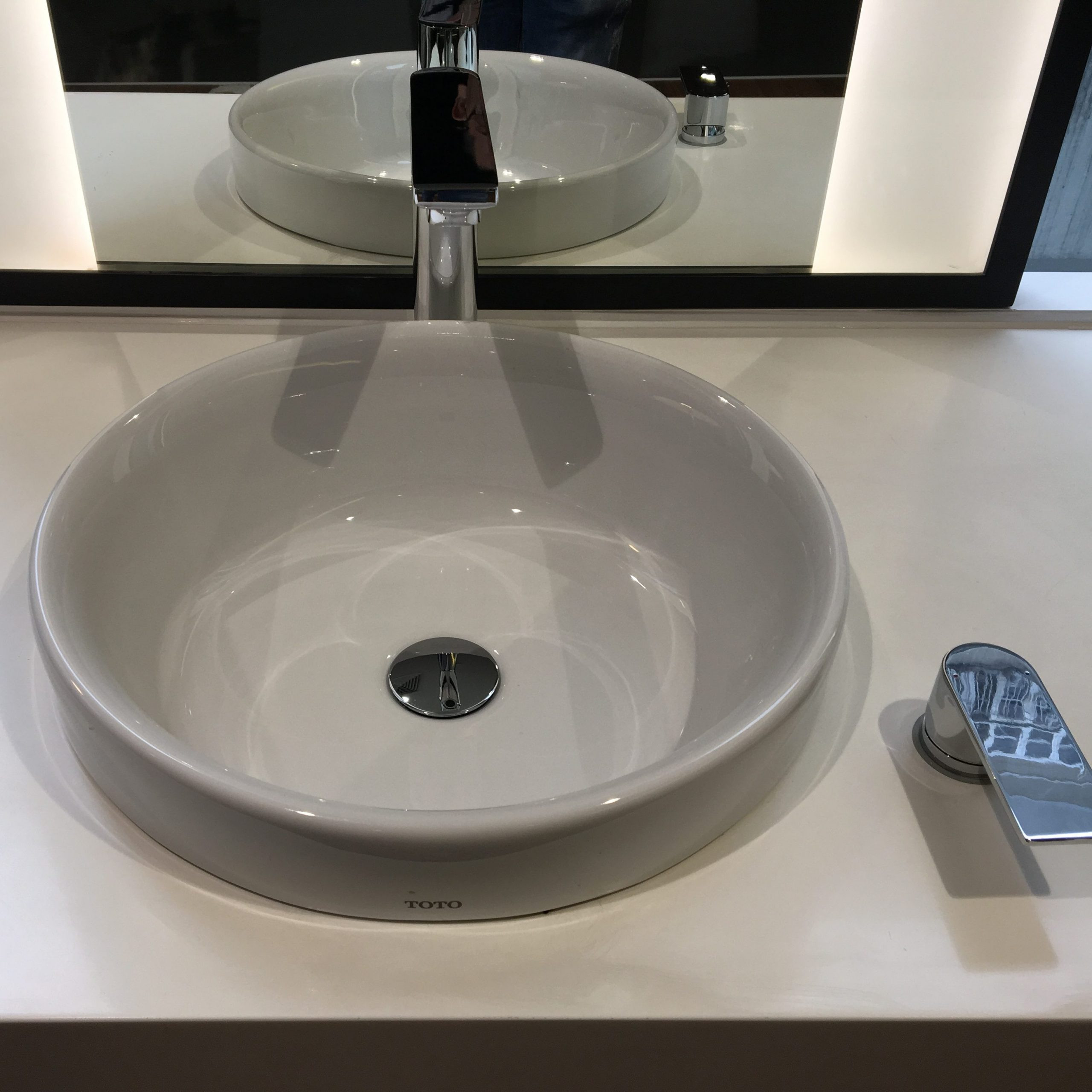 sự hiện đại tiện nghi với thiết kế đơn giản gọn gàng