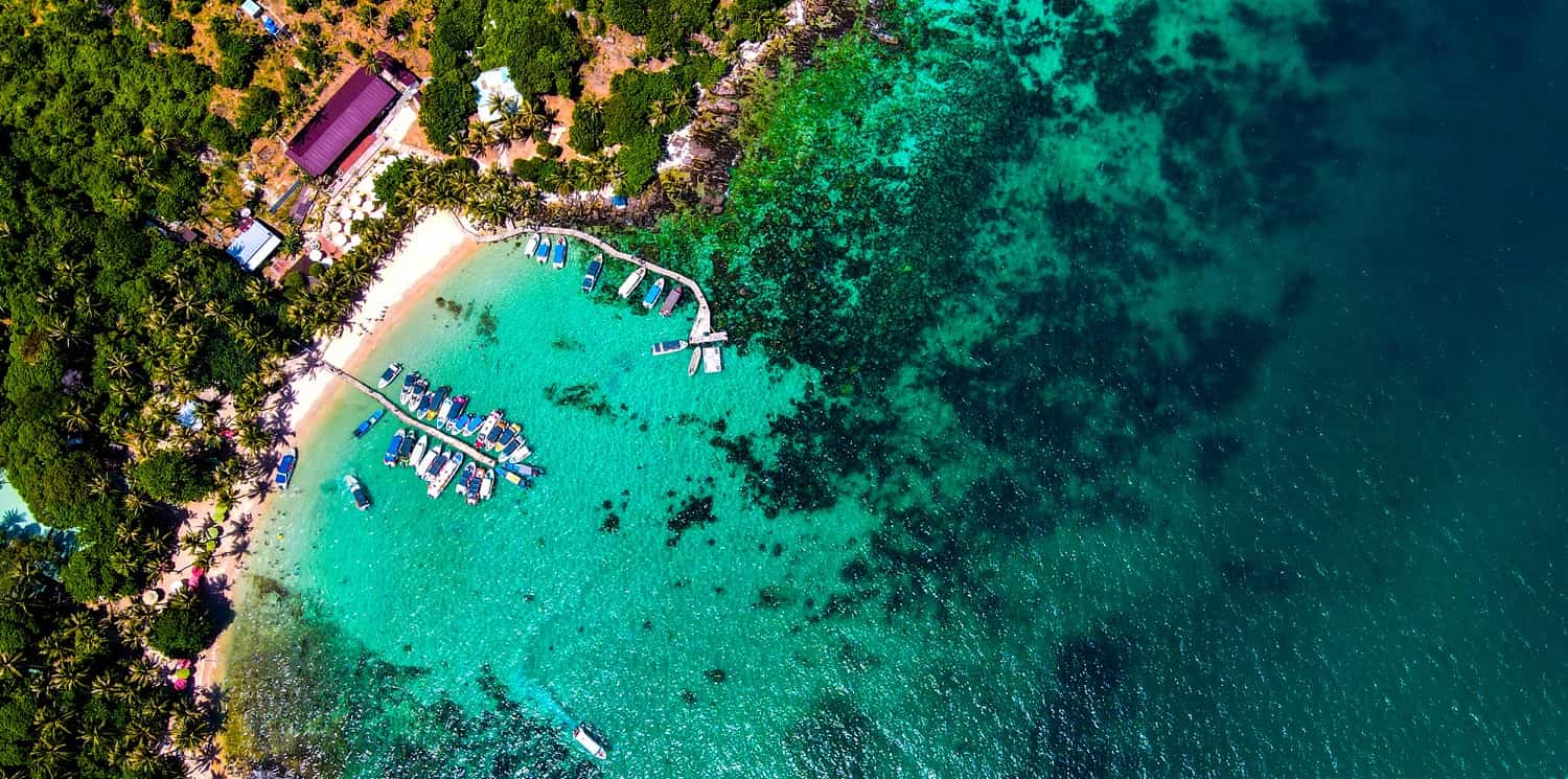 Biển Kiên Giang trong xanh nhìn từ trên cao xuống