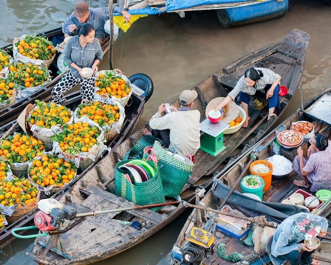 Chợ nổi Cái Răng mang đậm hơi thở cuộc sống vùng sông nước