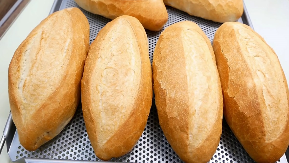Bánh mì nóng giòn có cách làm đơn giản