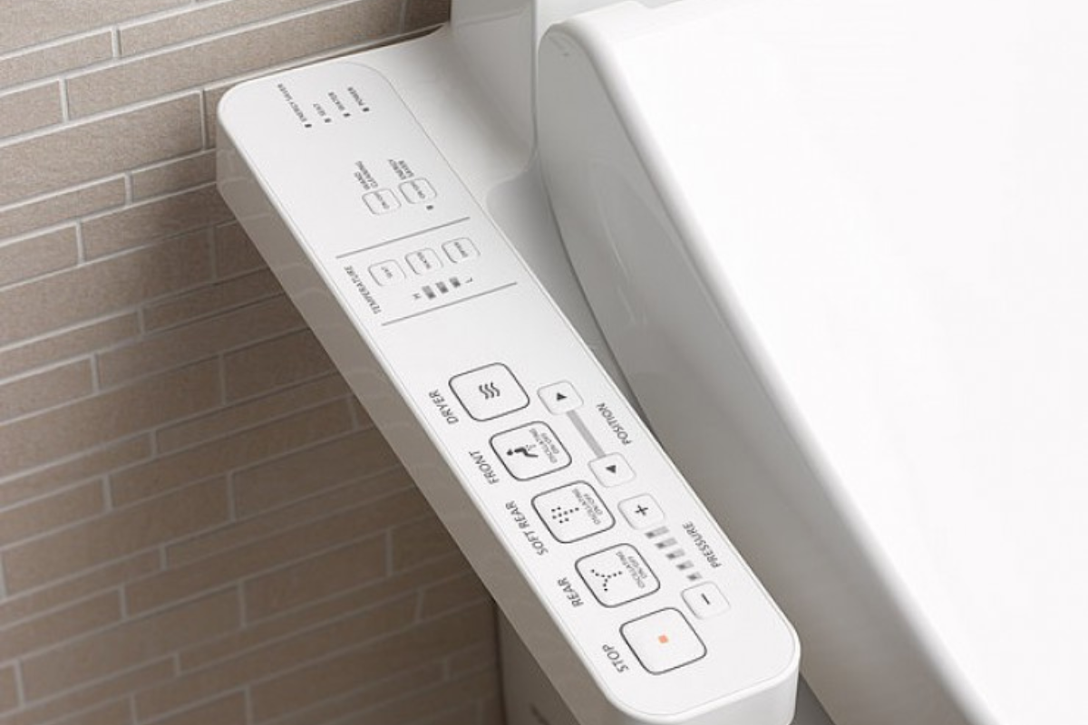 Tìm hiểu bảng điều khiển chi tiết khi sửa nắp rửa điện tử TOTO