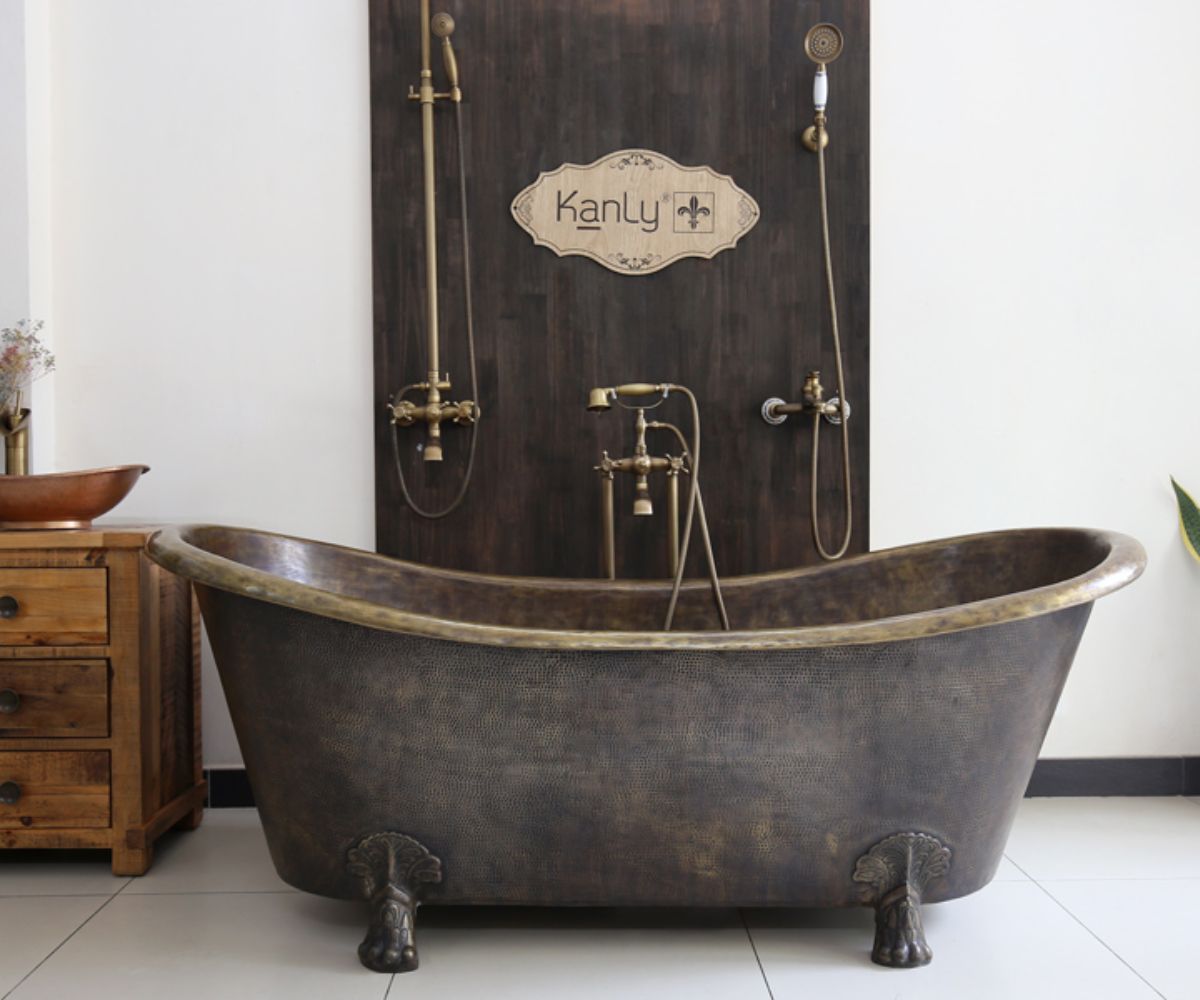 Bồn tắm Kanly thiết kế tỉ mỉ, mang đến sự tinh tế cho không gian