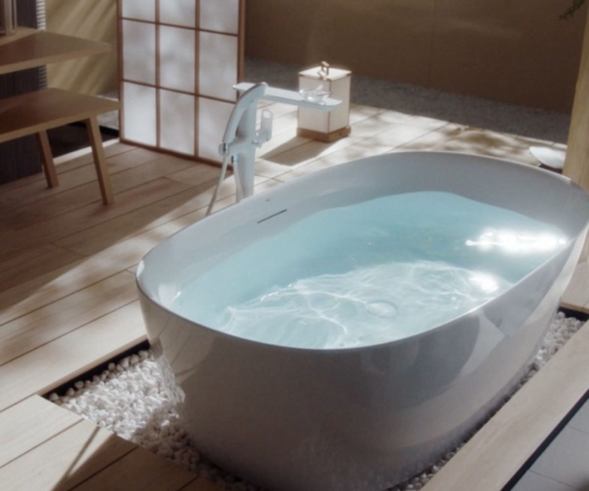 Bồn tắm INAX mang đến không gian tắm đẳng cấp và tiện nghi