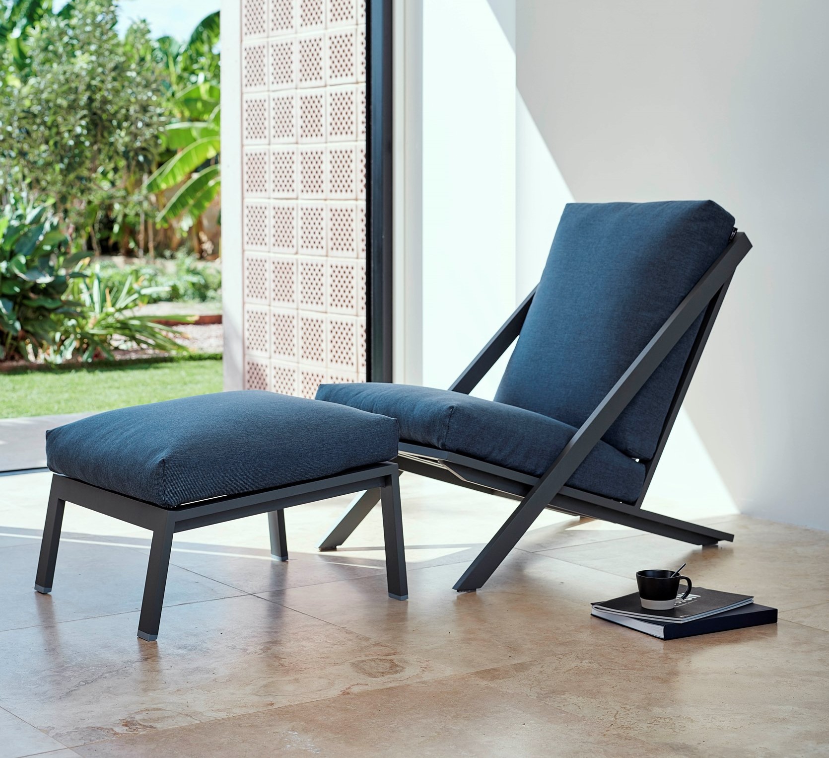 Ghế sofa nằm đọc sách cho "hội người lười"