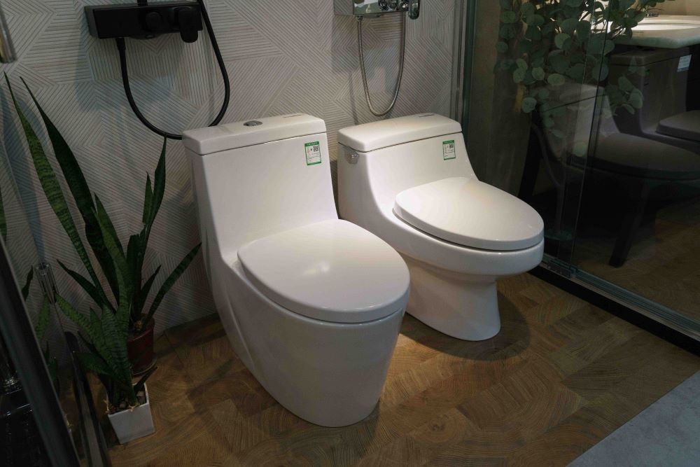 bồn cầu 1 khối Moen