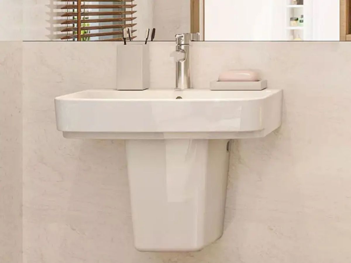 Chậu rửa lavabo loại treo tường phổ th&ocirc;ng, dễ lắp đặt