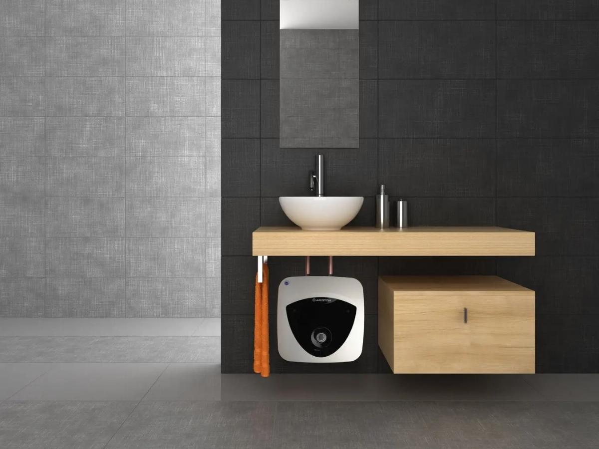 Máy nước nóng gián tiếp Ariston đã chiếm được niềm tin của người tiêu dùng, bởi chất lượng ấn tượng đi kèm thiết kế sang trọng và mức giá cả phải chăng