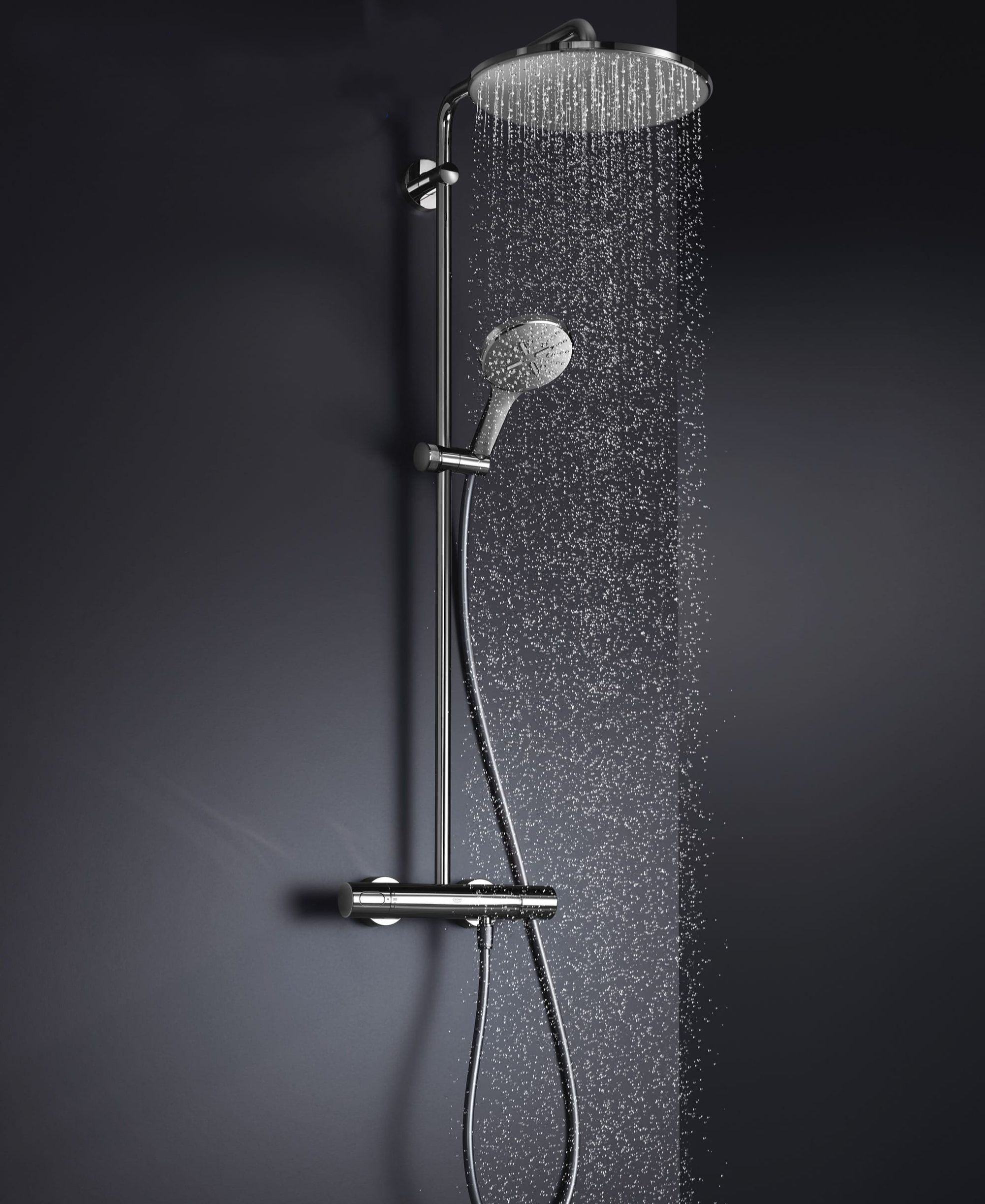 Thiết kế sen tắm Atmor hiện đại và có nhiều tính năng nổi bật