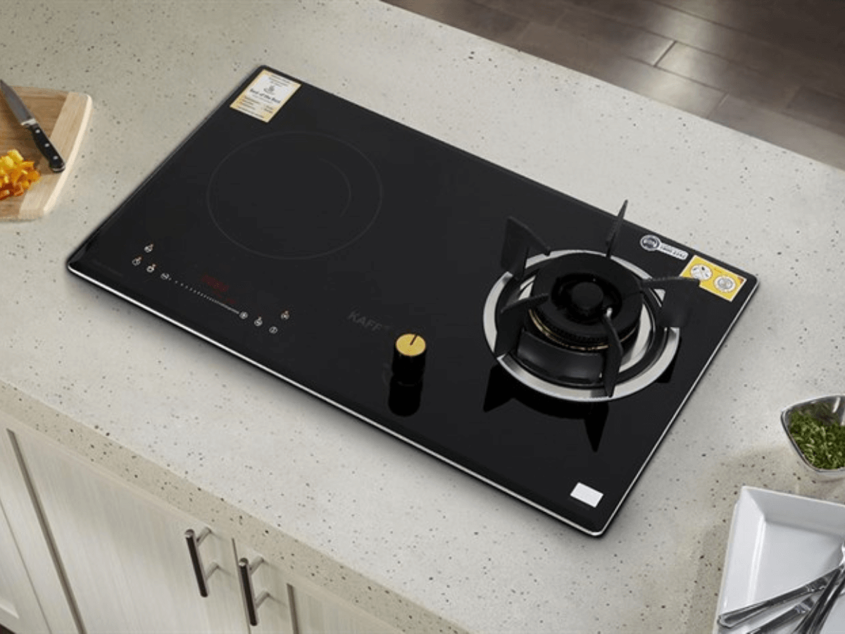 Sự kết hợp giữa bếp từ hiện đại và bếp gas truyền thốngv