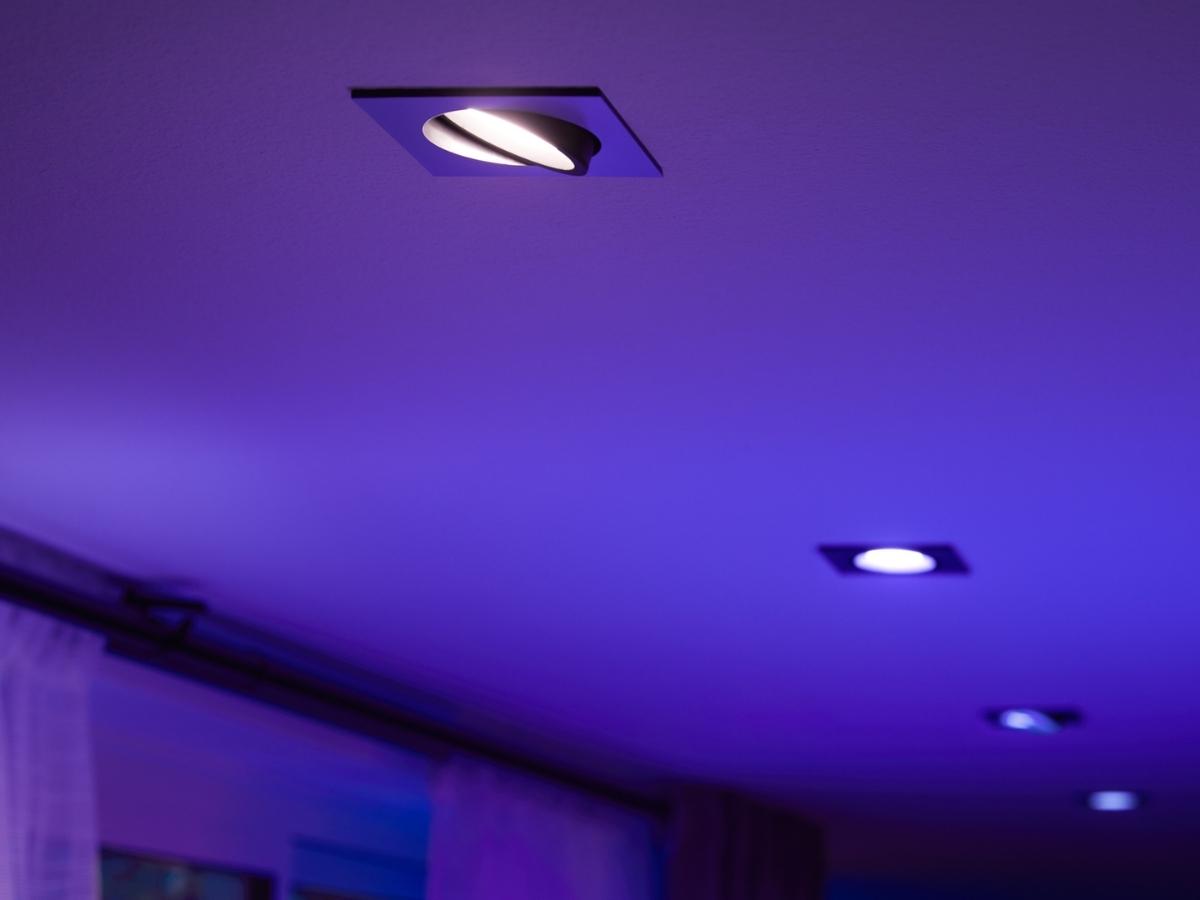 Lựa chọn loại đèn và màu sắc ánh sáng phù hợp với không gian và đồ vật cần chiếu sáng