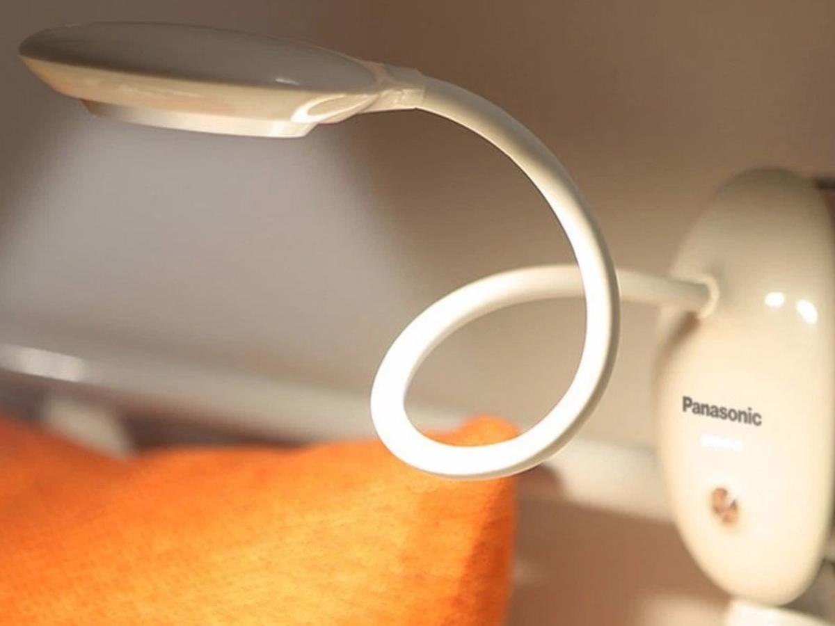 Những sản phẩm đến từ Panasonic được bày bán tại các cửa hàng, đại lý chuyên phân phối đều được bảo hành lâu dài cho khách hàng