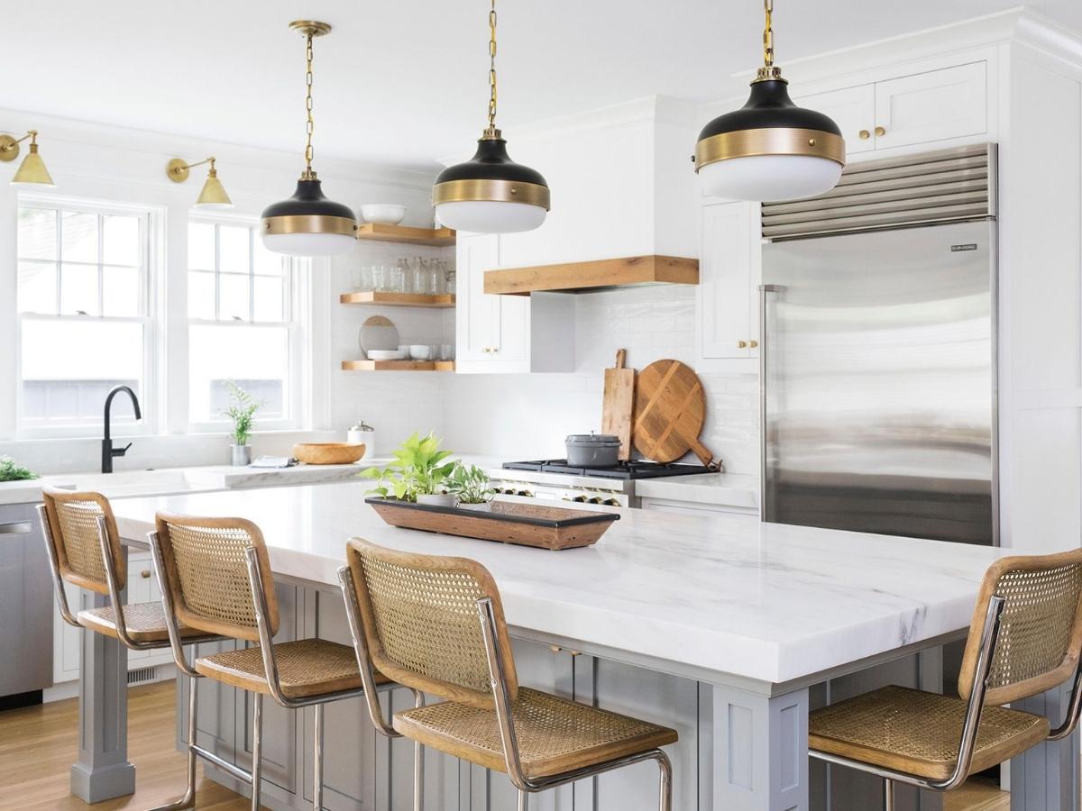 Đèn thả Panasonic là sản phẩm đèn trang trí hiện đại được ưa chuộng trong nhiều gia đình bởi tính thẩm mỹ cao