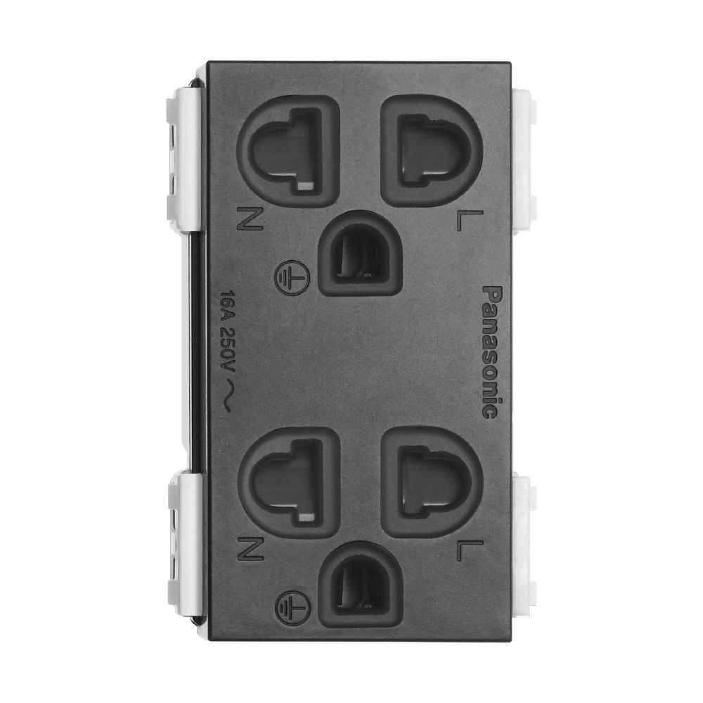 Ổ cắm đ&ocirc;i c&oacute; m&agrave;n che v&agrave; d&acirc;y nối đất d&ograve;ng GEN-X Panasonic WEG15829B-G