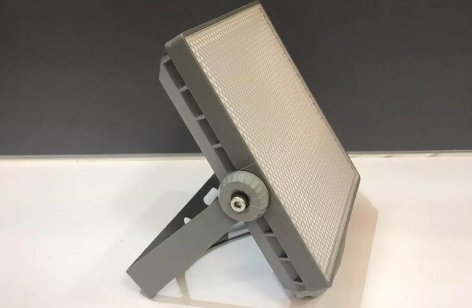 Đèn pha led Nanoco Flood Light