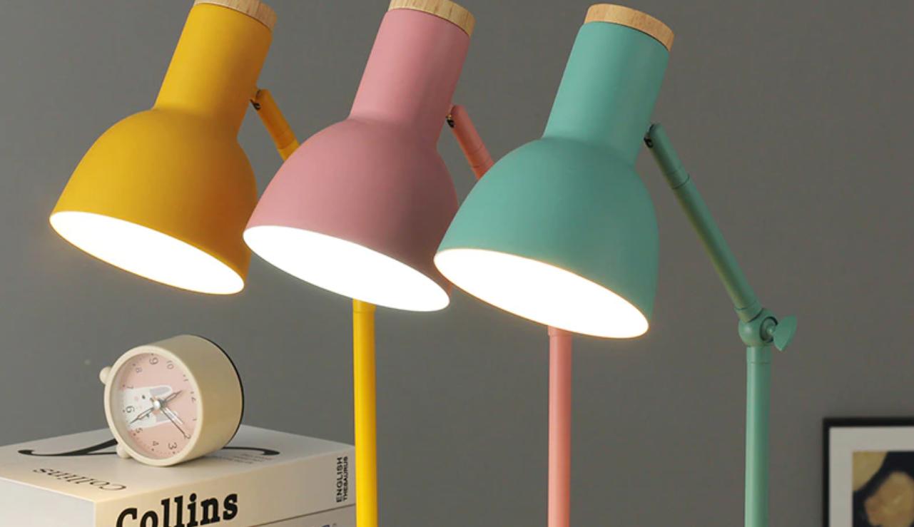 Hướng dẫn chọn đèn chống cận cho học sinh tiểu học