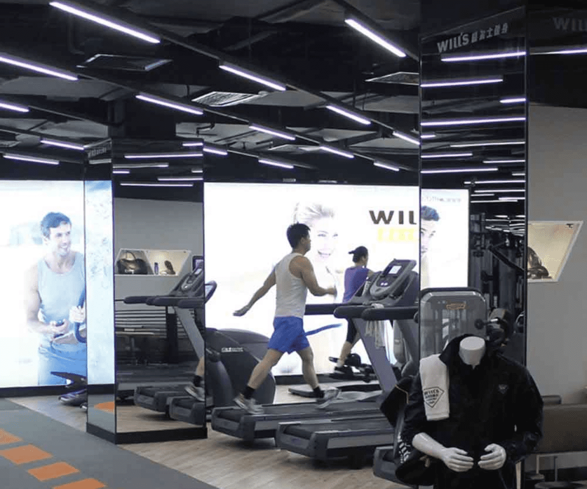 Phòng gym được trang trí bởi đèn led hộp hiện đại, trẻ trung