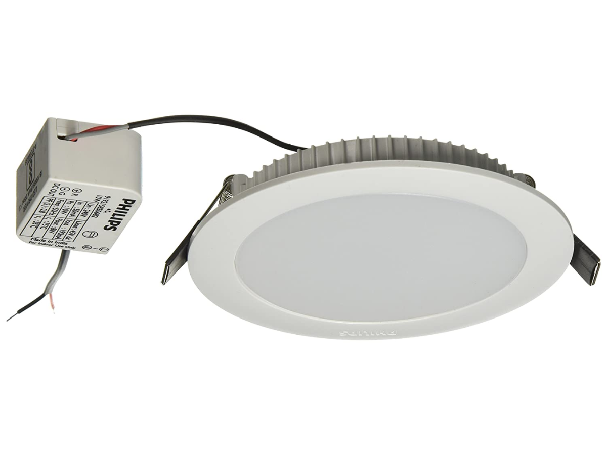 Đèn LED âm trần 3 màu Philips có mức giá thành cao hơn các loại đèn truyền thống