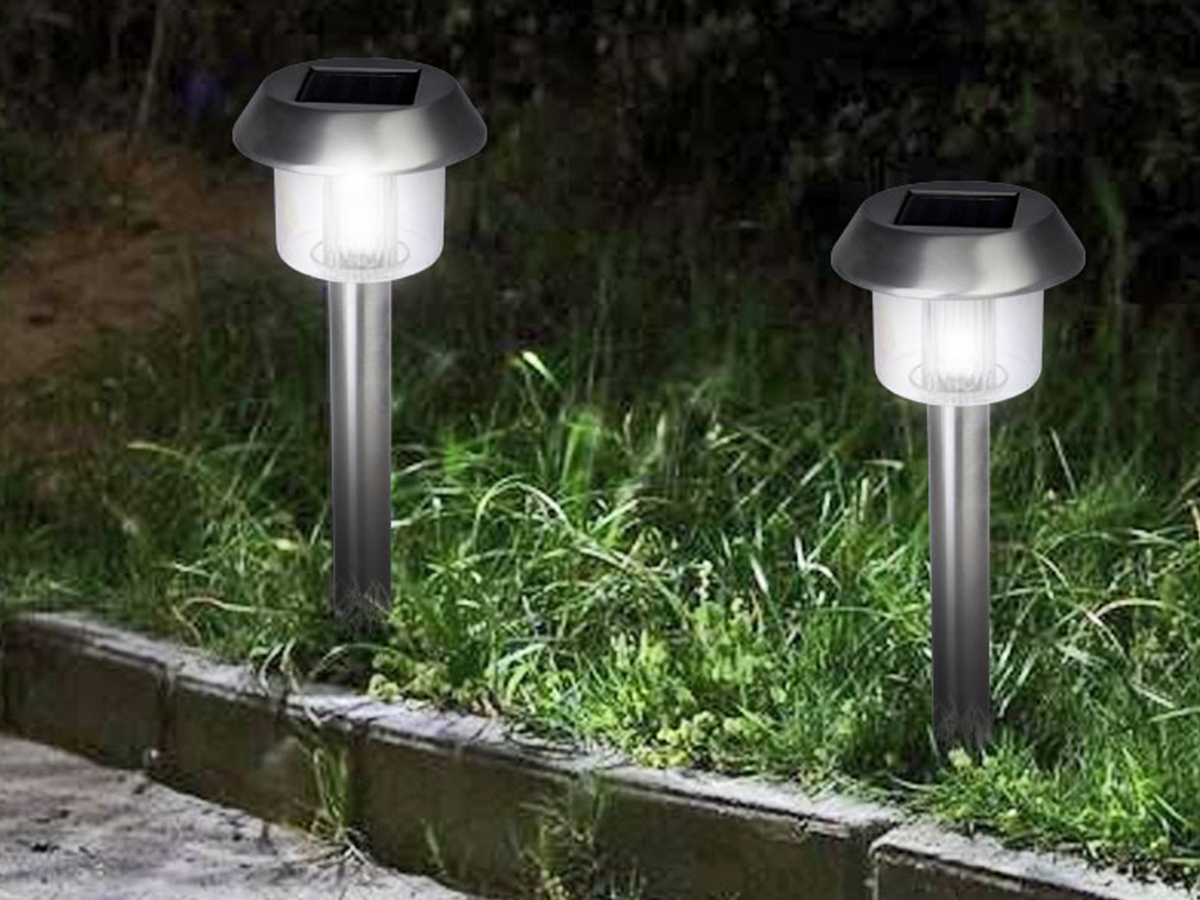 Được sản xuất với công nghệ hiện đại, tân tiến bậc nhất, dòng đèn năng lượng mặt đáp ứng đầy đủ các tiêu chuẩn chất lượng Châu Âu