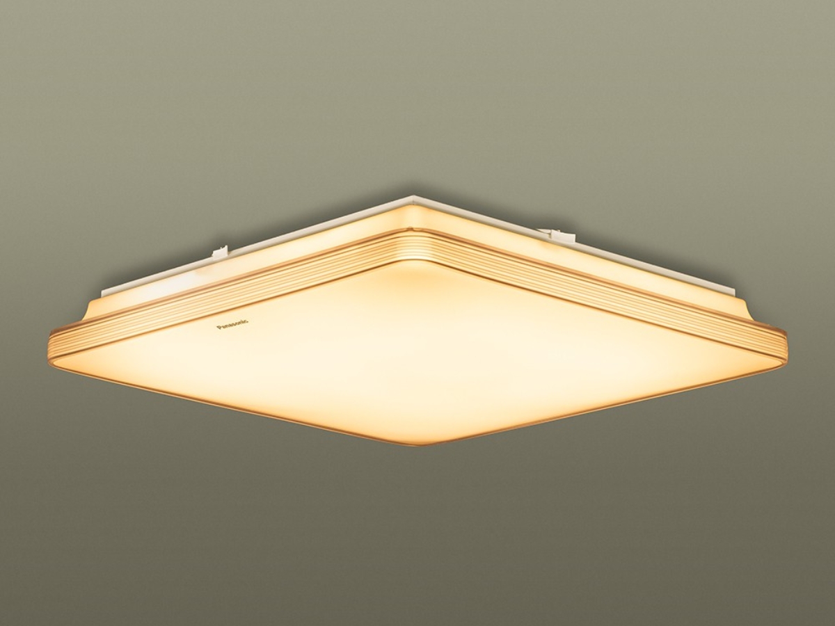 Đèn ốp trần ban công Panasonic chủ yếu có 3 màu ánh sáng chính là màu trắng, màu vàng và màu trung tính với quang phổ từ 3000K cho đến 65000K