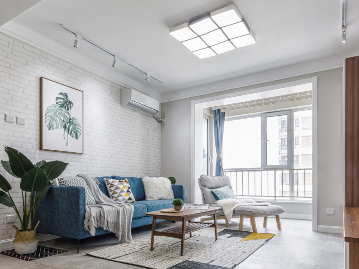 HITA đang sở hữu và cung cấp rất nhiều mẫu đèn ốp trần phòng khách đẹp với sự đa dạng về kích thước, chủng loại