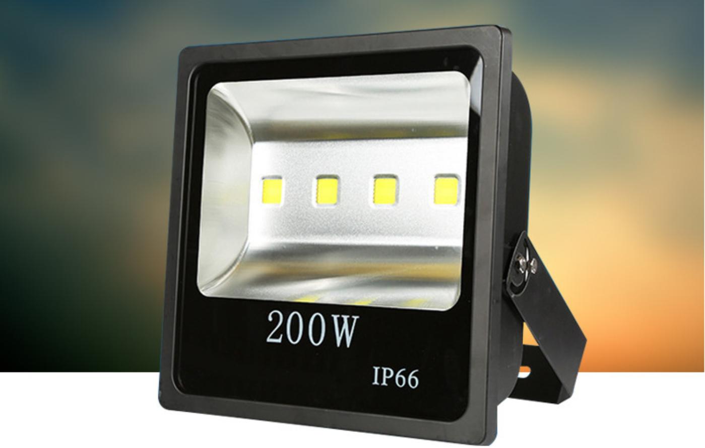 Sản phẩm đèn led pha đáp ứng nhiều nhu cầu khác nhau trong đời sống