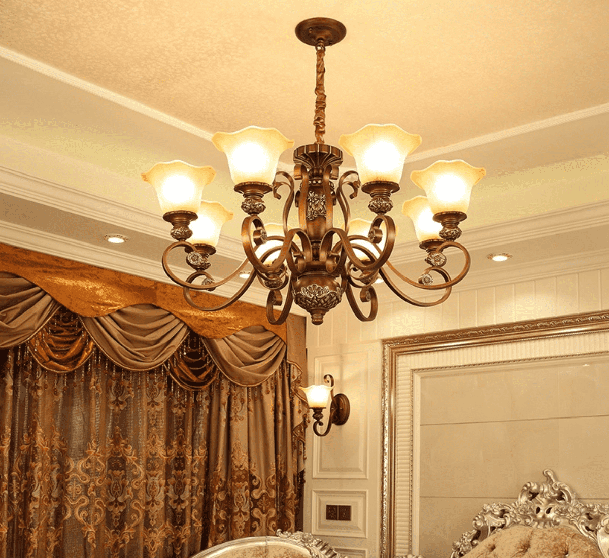 Nên lắp đặt đèn cùng phong cách với không gian phòng khách