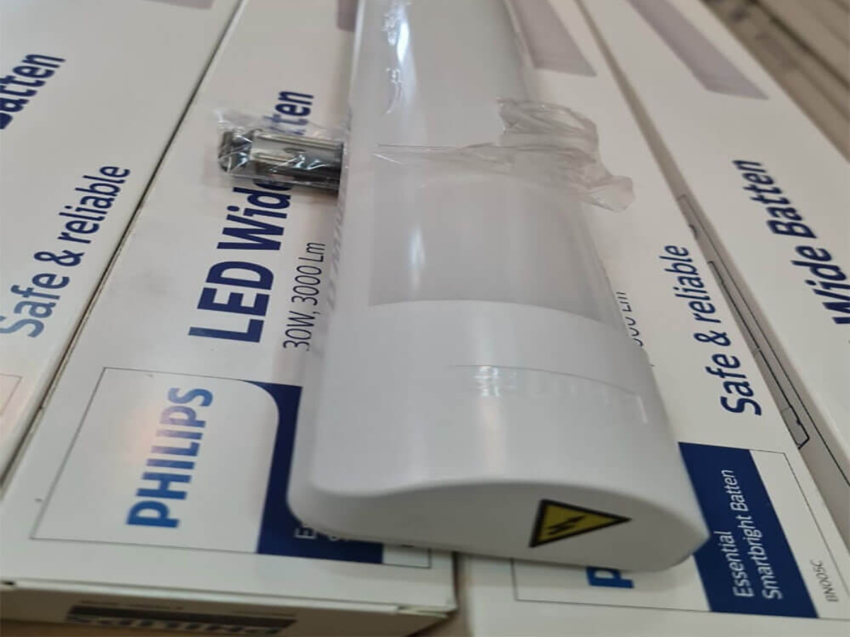 Đèn tuýp LED bán nguyệt có chất lượng ánh sáng tốt, mạnh mẽ nhưng vẫn dịu mắt, chân thực và rõ nét