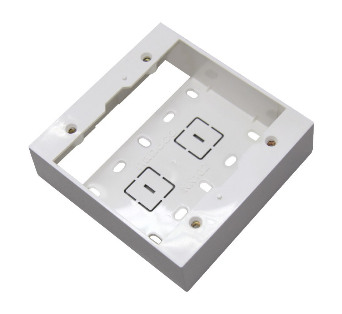 Sản phẩm đế nổi đôi Panasonic có giá thành khá rẻ đối với người tiêu dùng