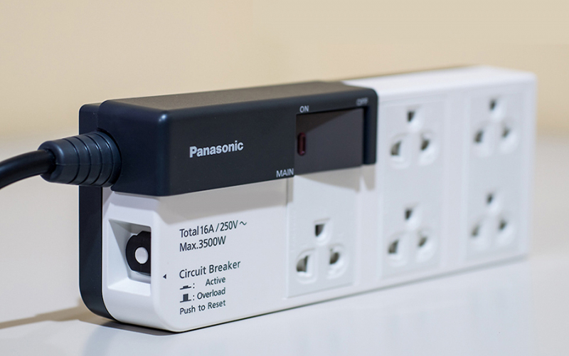 Những điểm khác biệt giữa ổ cắm có dây và ổ không dây