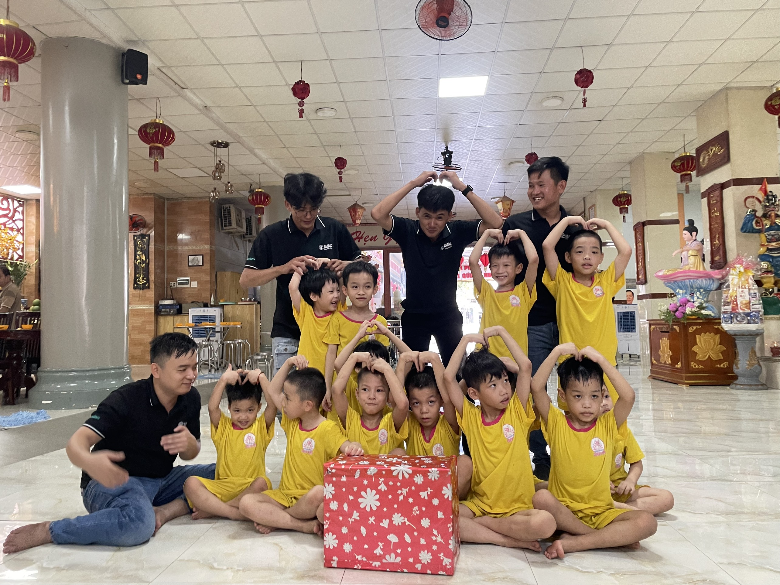 Thiện nguyện mái ấm Phúc Lâm 