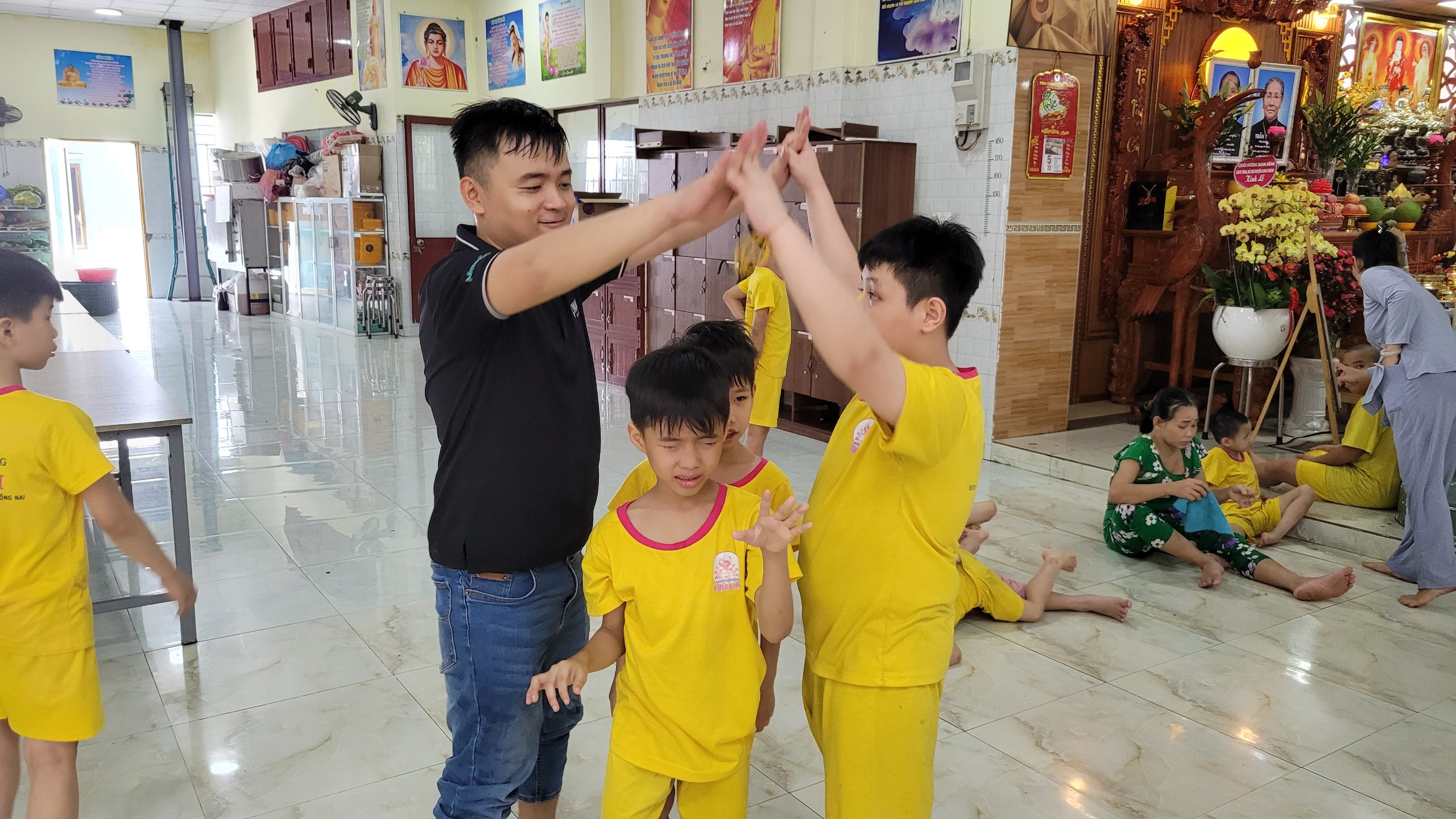 Thiện nguyện mái ấm Phúc Lâm 