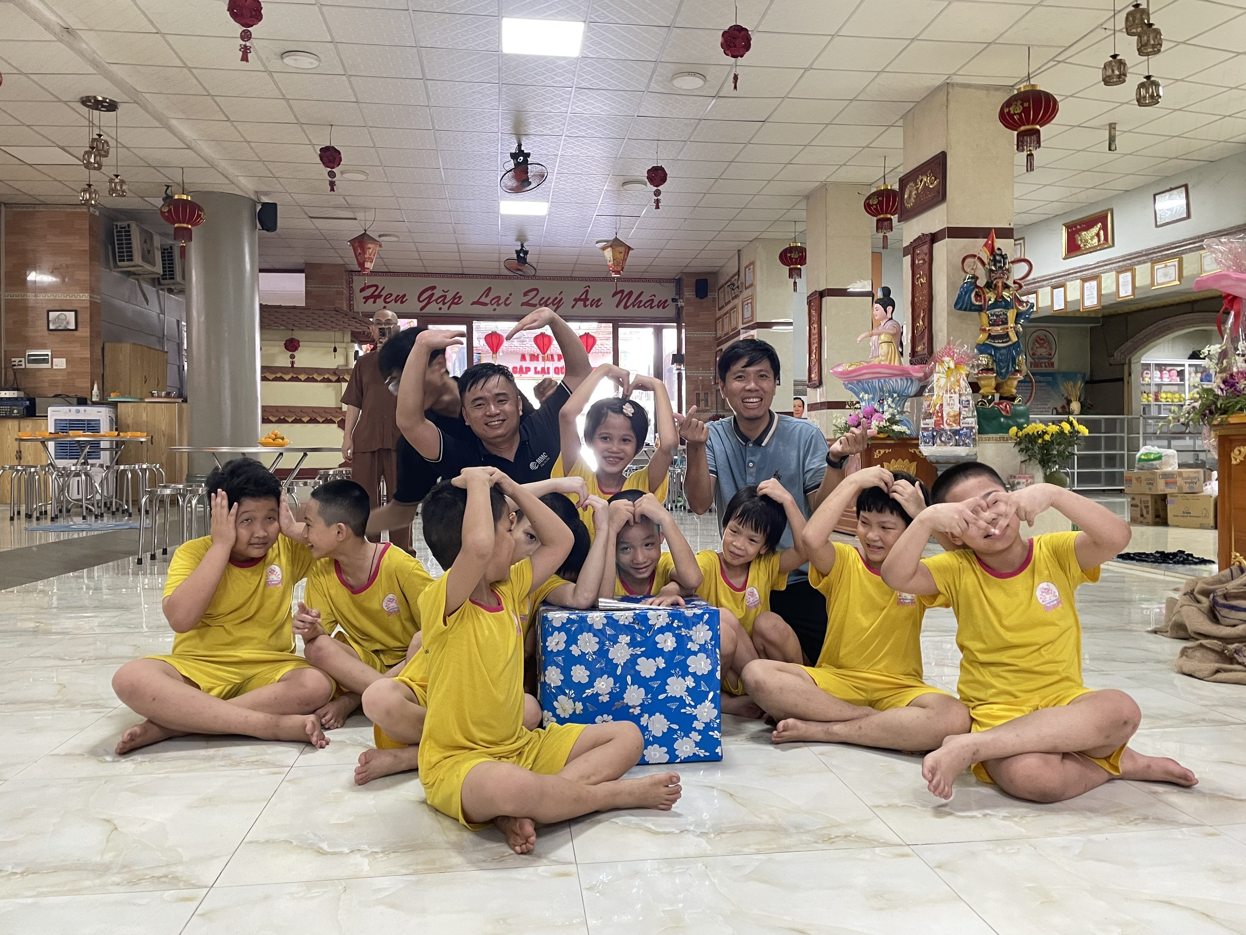 Thiện nguyện mái ấm Phúc Lâm 