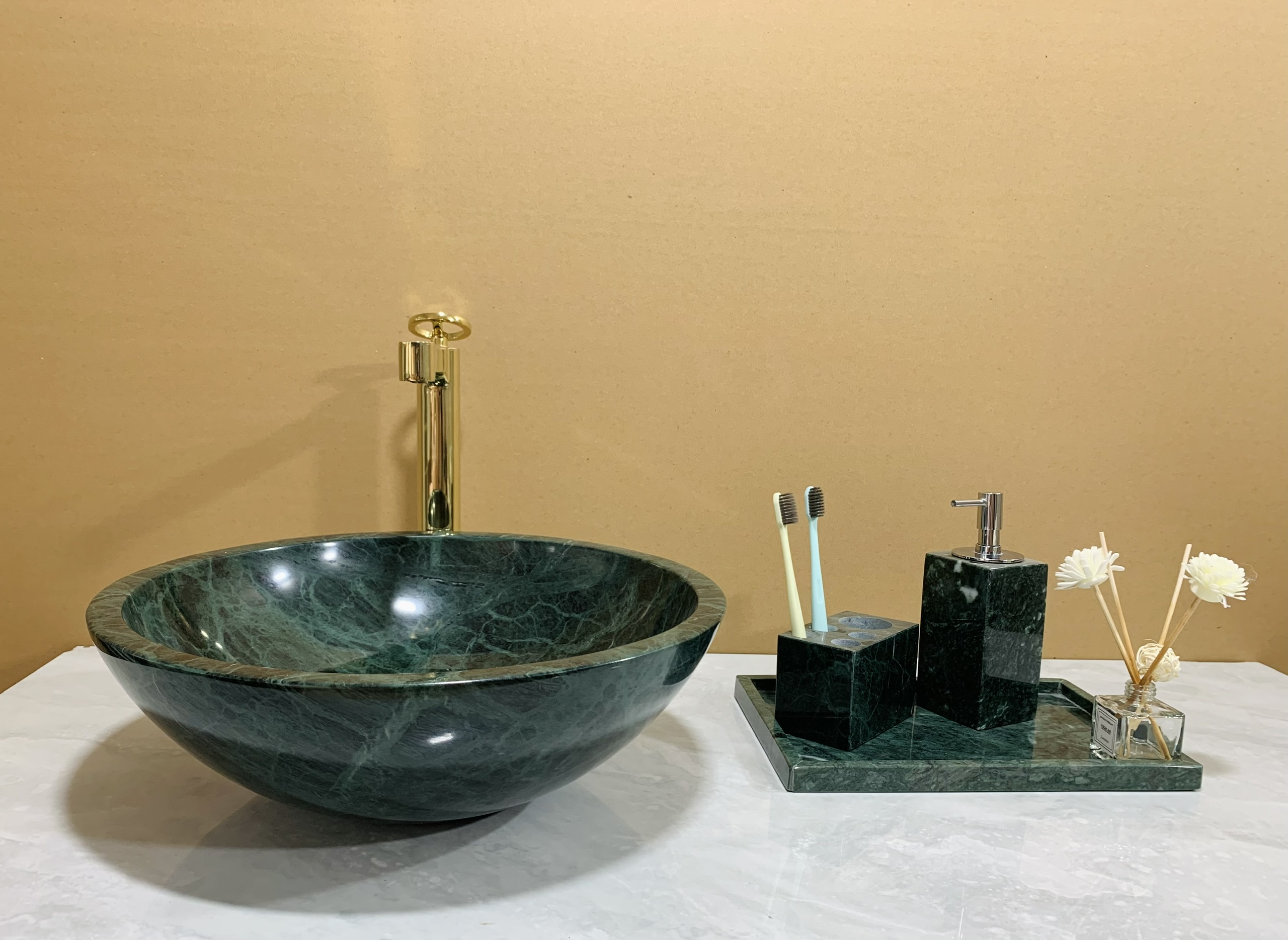 Màu xanh giúp không gian thêm điểm nhấn