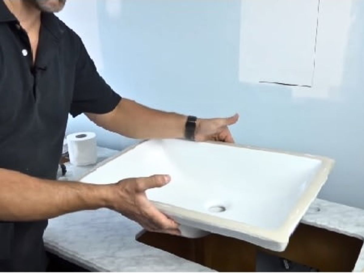 Những điểm kh&aacute;c biệt giữa lavabo đặt b&agrave;n v&agrave; lavabo &acirc;m b&agrave;n 10