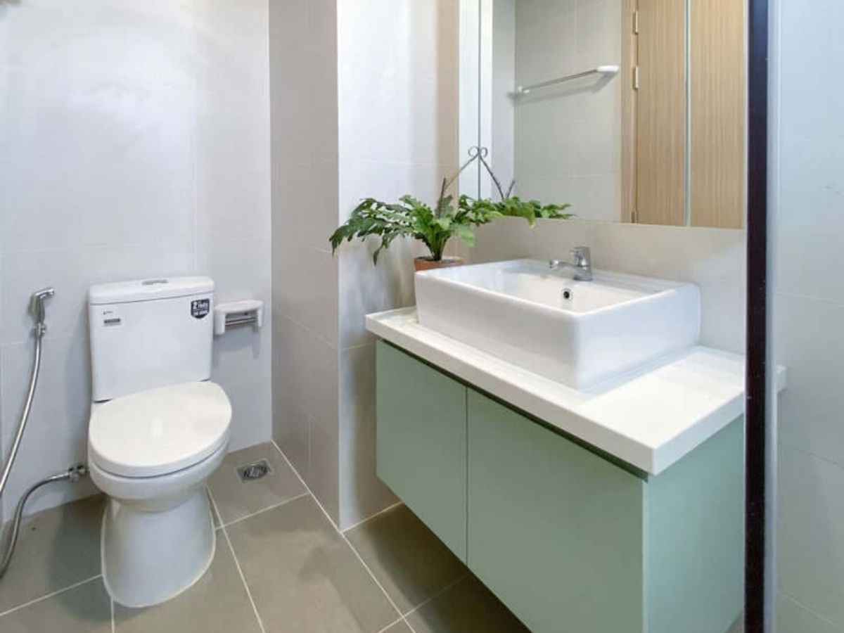 Những yếu tố chính ảnh hưởng đến tổng chi phí thiết bị nhà vệ sinh 1