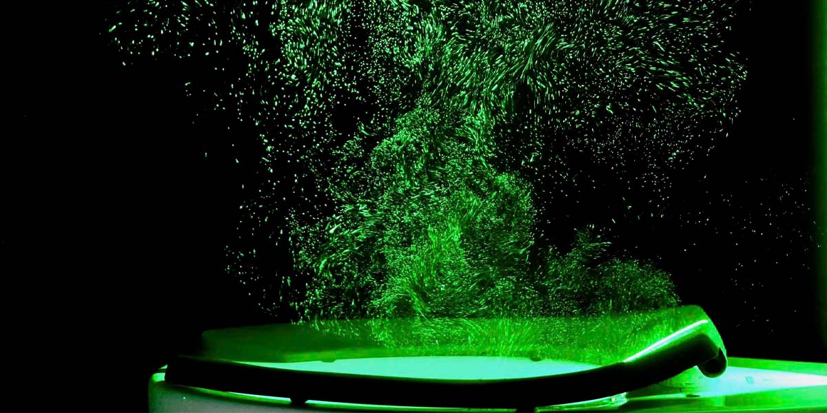 Mô phỏng giọt bắn từ bồn cầu ra ngoài