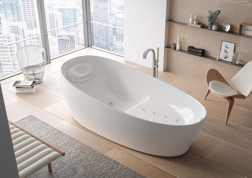 bồn tắm cũng làm cho không gian nhà vệ sinh của bạn trở nên sang trọng hơn bao giờ hết