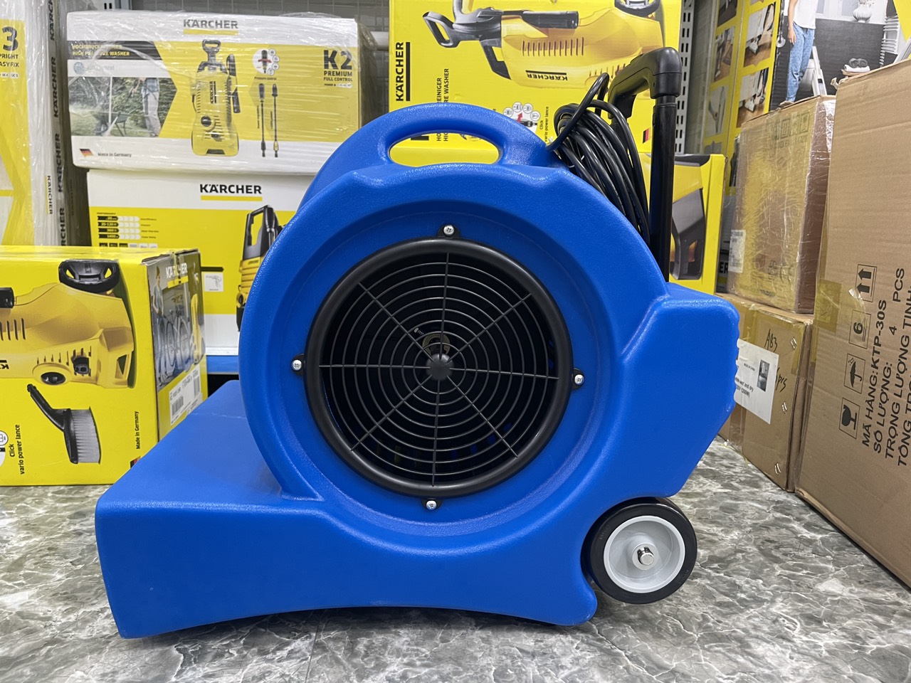 Máy thổi khô sàn chống trơn trượt và chống dơ sau khi lau