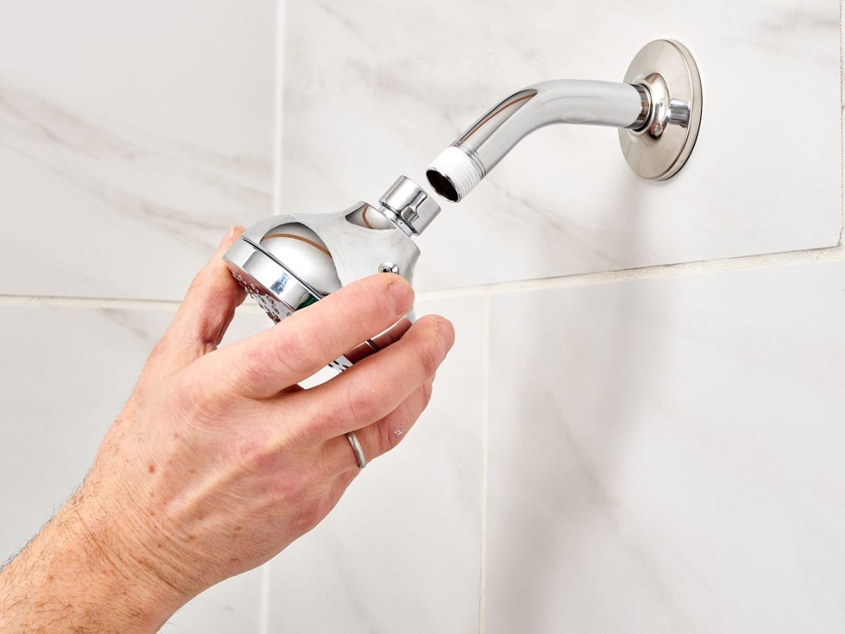 Lắp đặt vòi sen đúng kỹ thuật là một điều kiện quan trọng để thiết bị có thể hoạt động một cách hiệu quả, tránh gây ra tình trạng chảy yếu