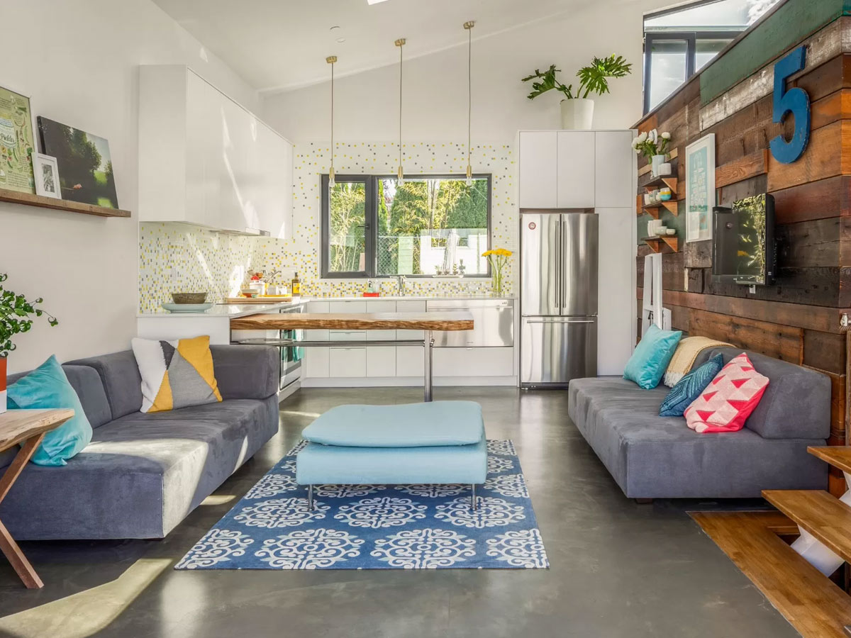 Cần sử dụng hệ thống ánh sáng từ ánh sáng tự nhiên và ánh sáng đèn điện để đem lại sự thông thoáng, rộng rãi.