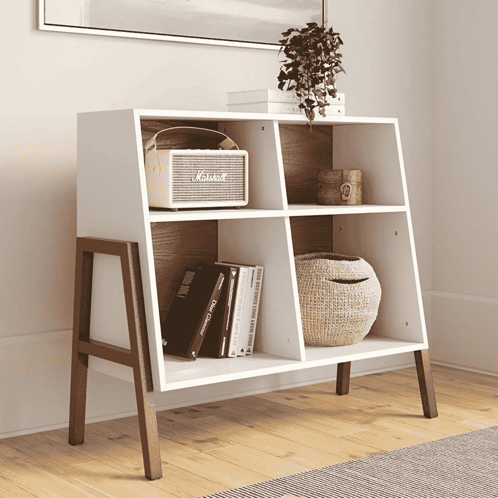 Kệ đứng có chân giúp di chuyển dễ dàng