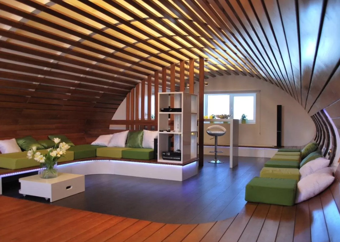 Lam gỗ ốp trần tạo nên không gian đầy độc đáo