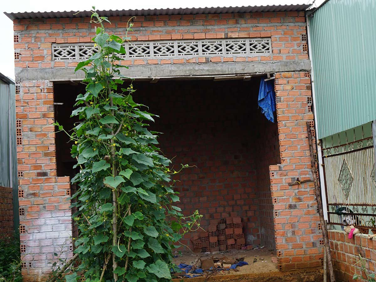 Để diện tích nhà trước rộng sau hẹp sẽ tạo thành hình dáng rất không hợp về mặt phong thủy