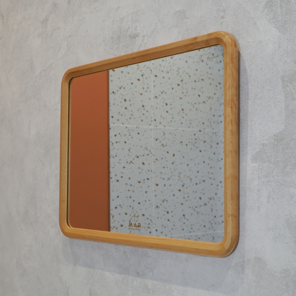 Gương khung gỗ dẻ gai M.A.D