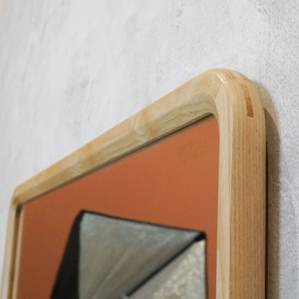 Kỹ thuật ghép mộng gỗ của gương M.A.D