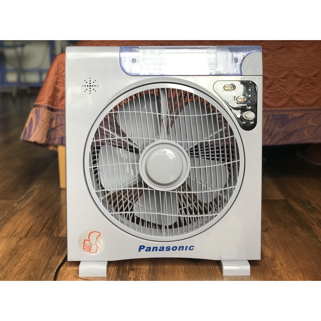 Quạt tích điện Panasonic có thời gian hoạt động lên tới 8 tiếng 