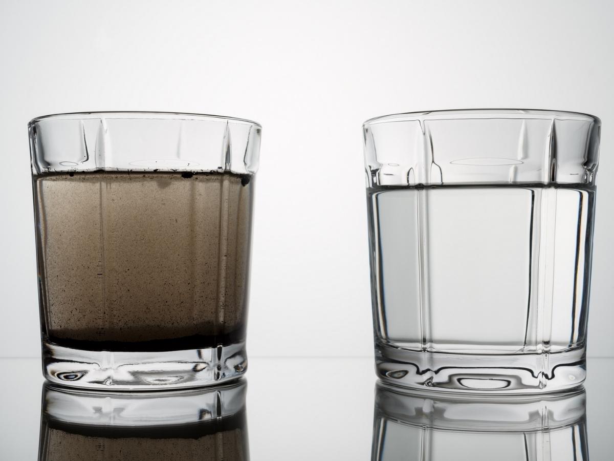 Nếu các thiết bị trong nhà xuất hiện những cặn đen thì chứng tỏ nguồn nước của gia đình bạn đang bị nhiễm Mangan