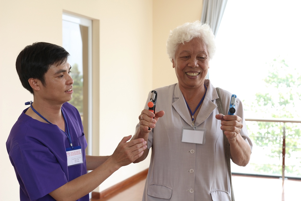 Trung tâm chăm sóc sức khỏe người cao tuổi