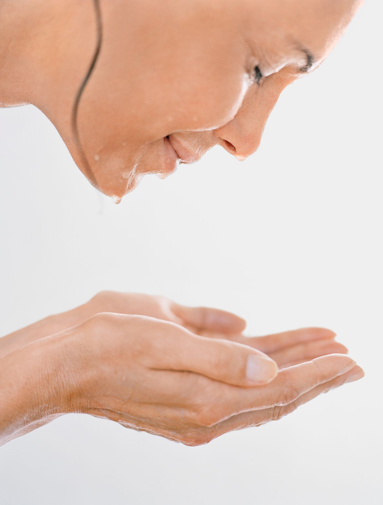 Sử dụng sữa rửa mặt kết hợp cách rửa đúng cách để đem lại hiệu quả tốt nhất