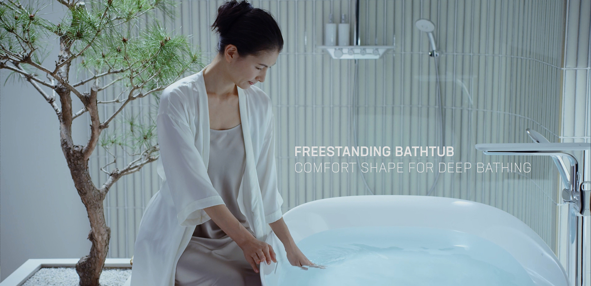 "Thiền cùng nước" - Với hàm ý để tâm trí được thanh lọc và nghỉ ngơi cùng dòng nước mát lành trong BST S600 Line